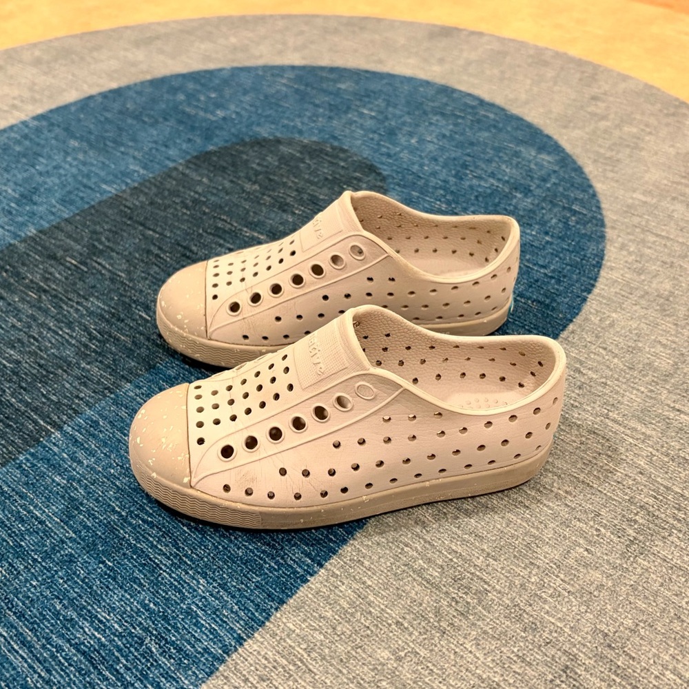 Native Shoes - size c9